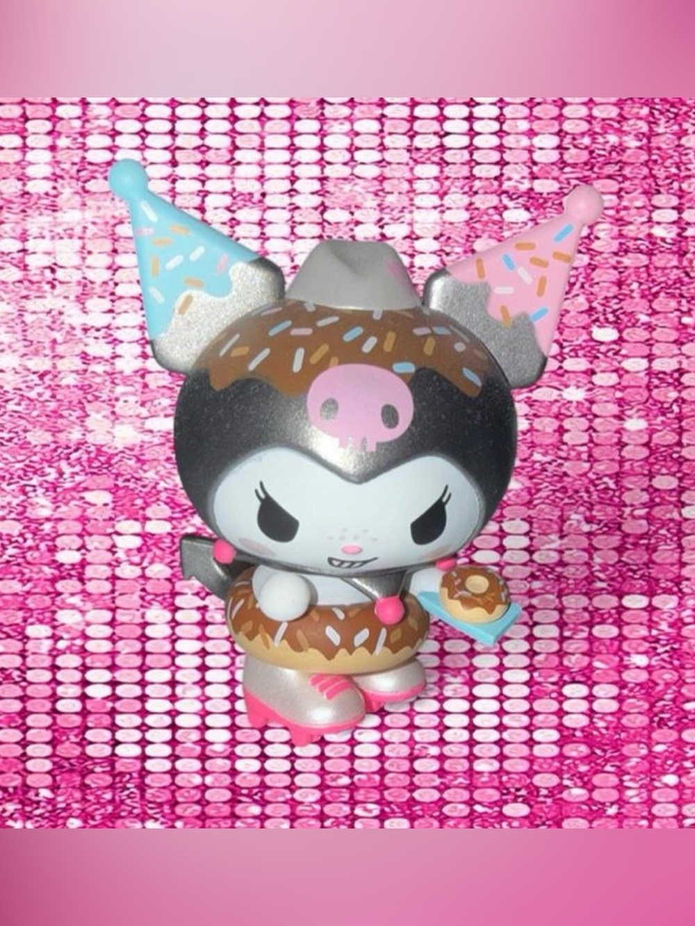 Sanrio Kuromi Tokidoki mini figure roller skates donut #sanrio #kuromi
